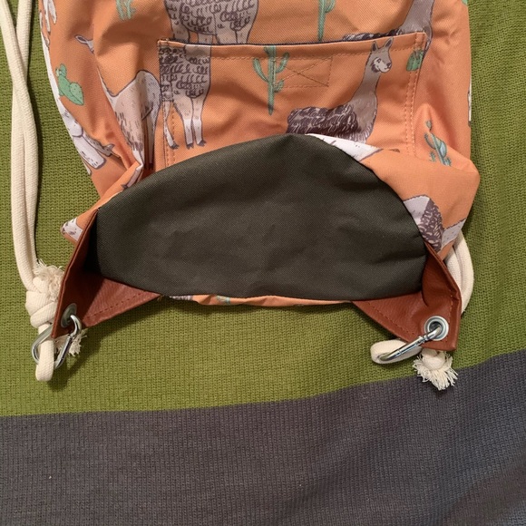 NWOT Brand New Reversible funky backpack - Picture 4 of 8